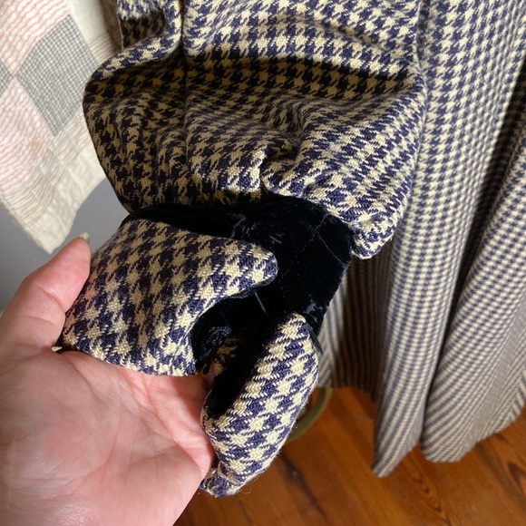 Vintage Houndstooth Wool Coat - Picture 6 of 10